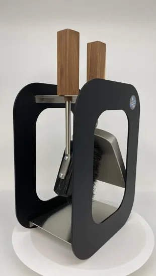 Designové krbové nářadí Lienbacher 21.02.112.2, stojan kombinace nerez a černý lak, nástroje broušená nerez ocel, rukojeti masivní ořech