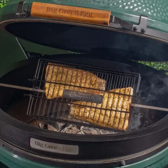 Big Green Egg, koš na rotisserii plochý