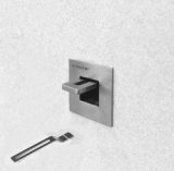 Odnímatelná klička s pouzdrem (za příplatek)