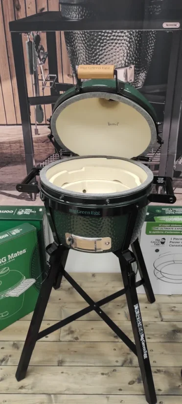 Big Green Egg MiniMax + stojan - VYSTAVENÝ VZOREK