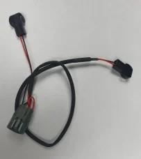 Broil King, kabel mezi zásobník baterií a spínač osvětlení