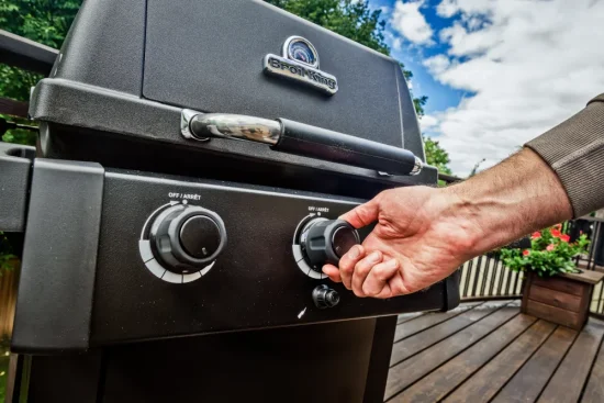 Plynový gril Broil King Gem 310 Shadow Plynový gril Broil King Gem 310 Shadow