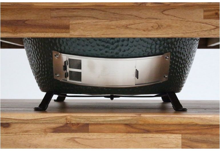 Big Green Egg XL, podstavec pod Egg ve stole