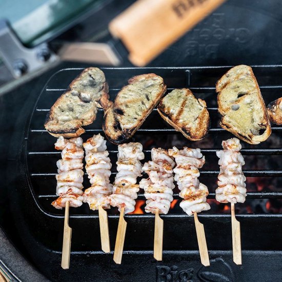 Litinový rošt na saté Big Green Egg