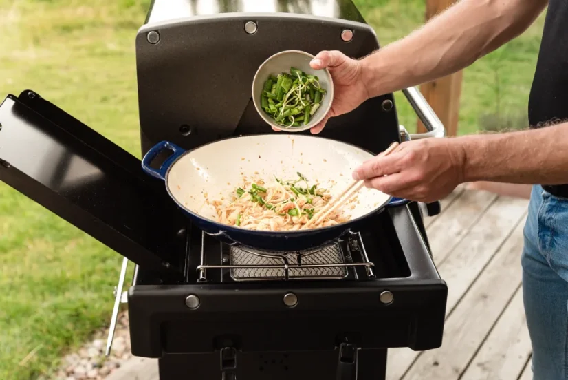 Broil King, stojan na Wok pro boční vařič