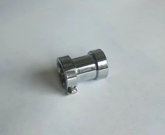 Broil King, kluzný váleček se šroubkem k tyči rožně