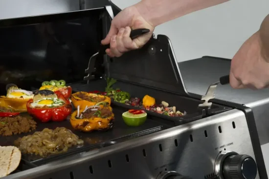 Broil King, litinový wok Baron/Crown