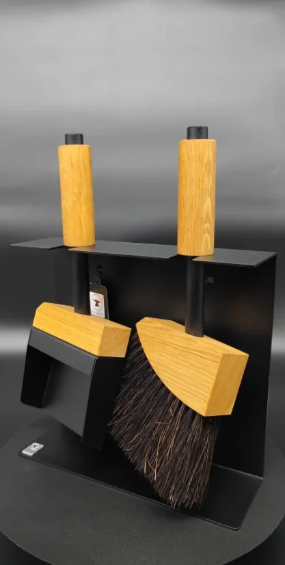 Krbové nářadí Red Anvil Black Salt and Pepper Wall, dub